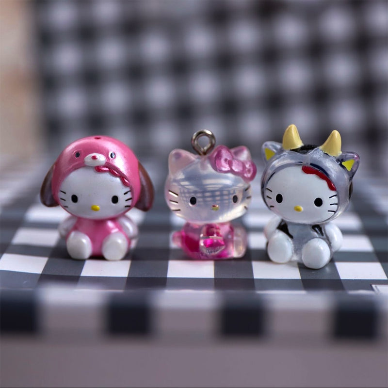 1pcs Kids Gifts Mini Figurine Hello kitty Decoration Cute Doll Model Toys 2cm